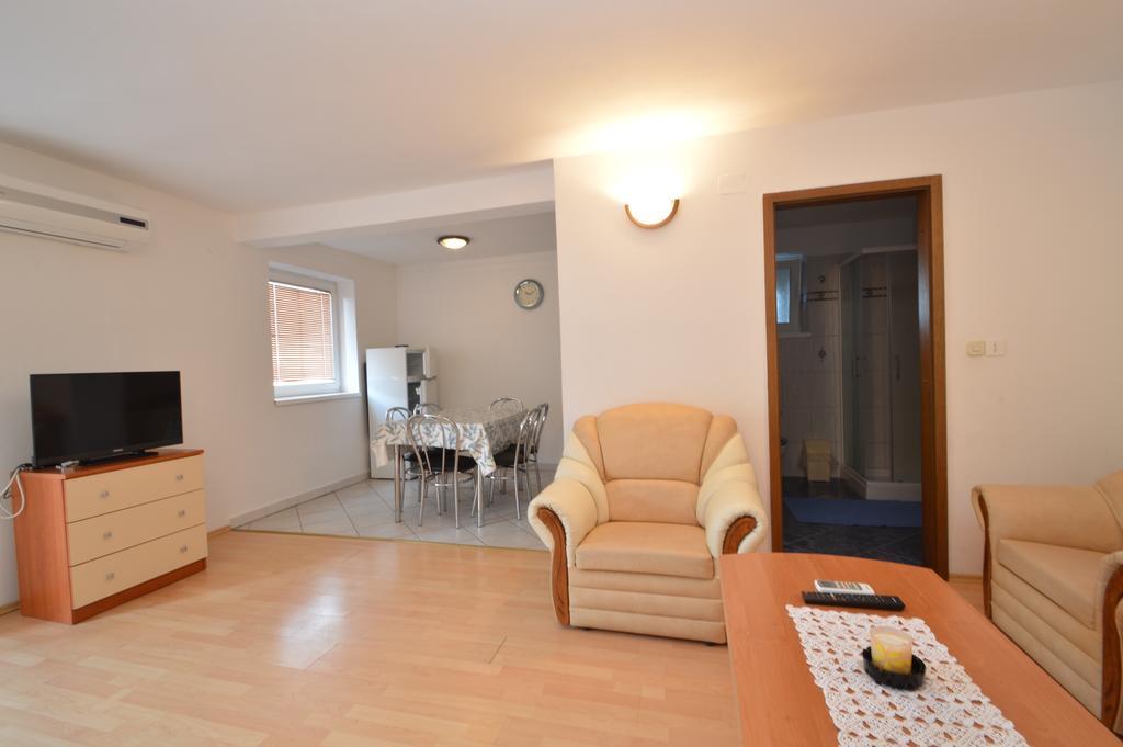 Apartmani Raic Mali Losinj Luaran gambar